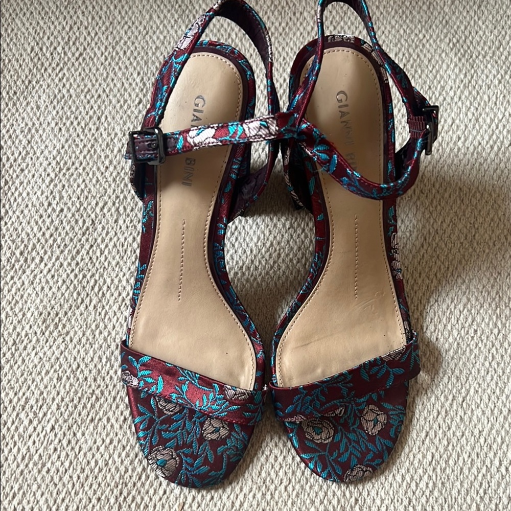 Gianni Bini Women's Floral Heeled Sandals - Red and Blue - Picture 3 of 7
